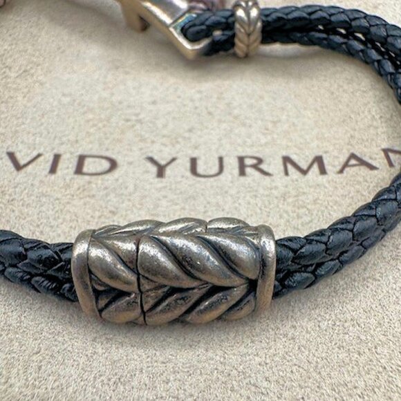 DAVID YURMAN Streamline® Cross Station Leather Bracelet - Picture 7 of 8